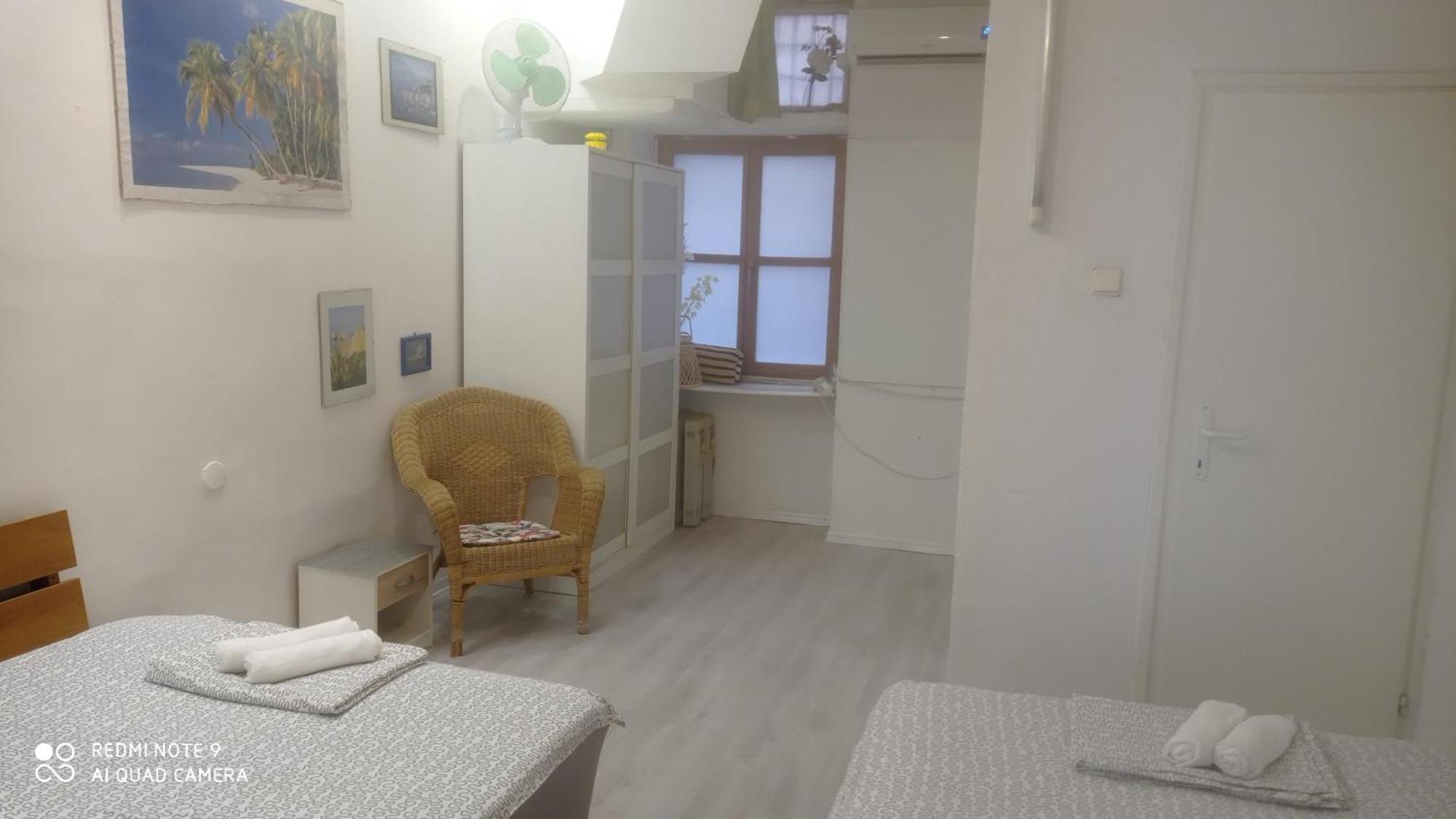 Apartment Youth Vita Загреб Екстер'єр фото